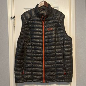 Mountain hardware, ghost whisper vest 2XL